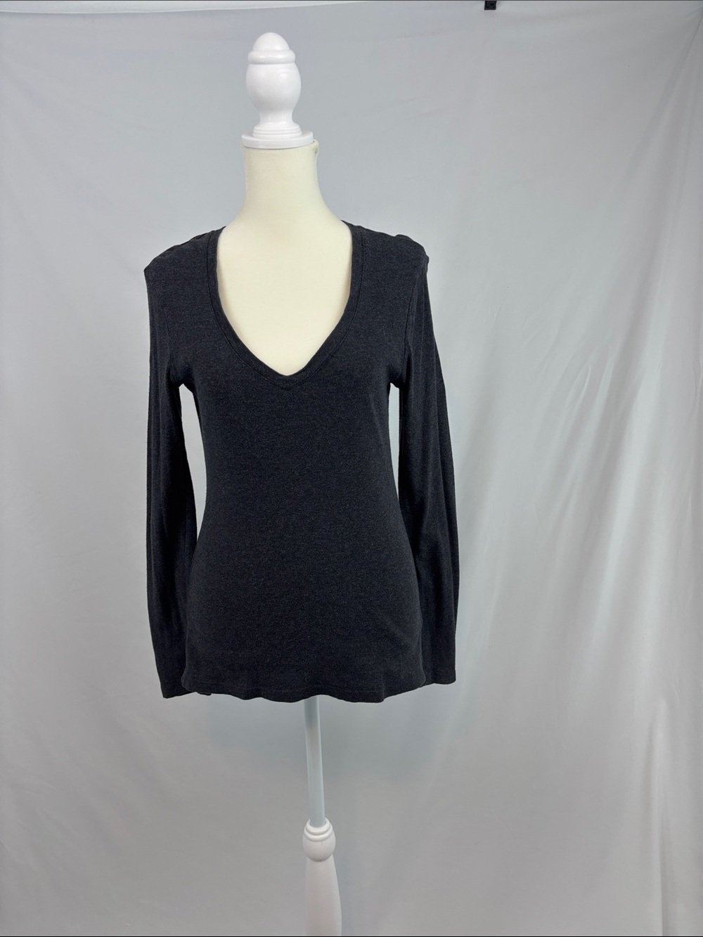 Old Navy V-Neck Long Sleeve T
